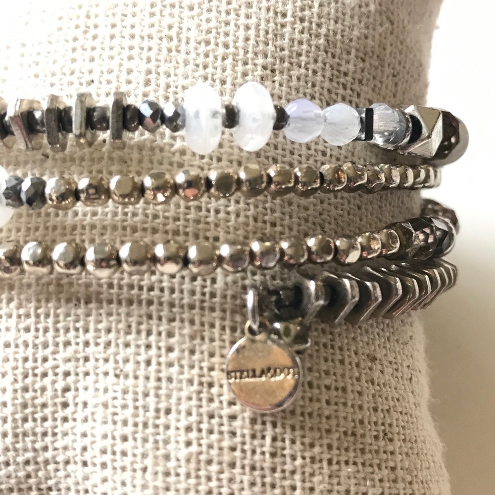 STELLA & DOT KEELY BRACELET
RETAIL $59 - Picture 6 of 8